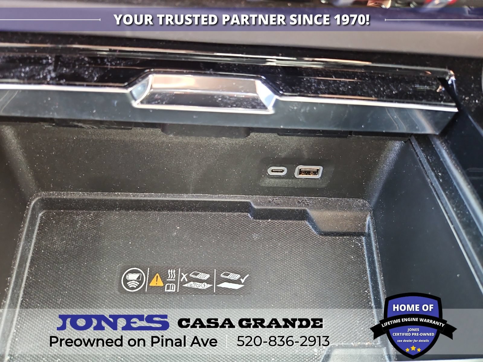 Used 2025 GMC Yukon AT4 Ultimate w/ LPO, Floor Liner Package AWD/4WD image 19