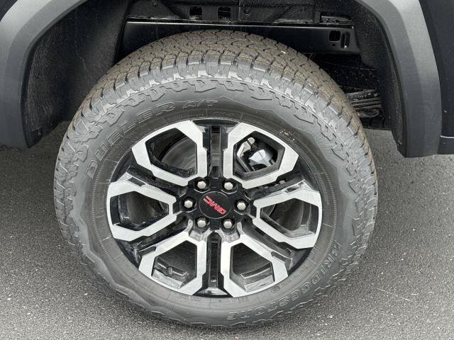 New 2026 GMC Canyon AT4 w/ Technology Plus Package AWD/4WD image 34