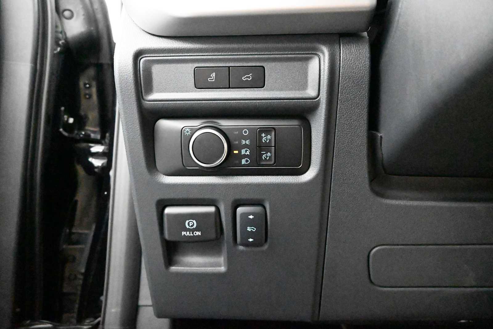 Used 2023 Ford Expedition Max XLT AWD/4WD image 14