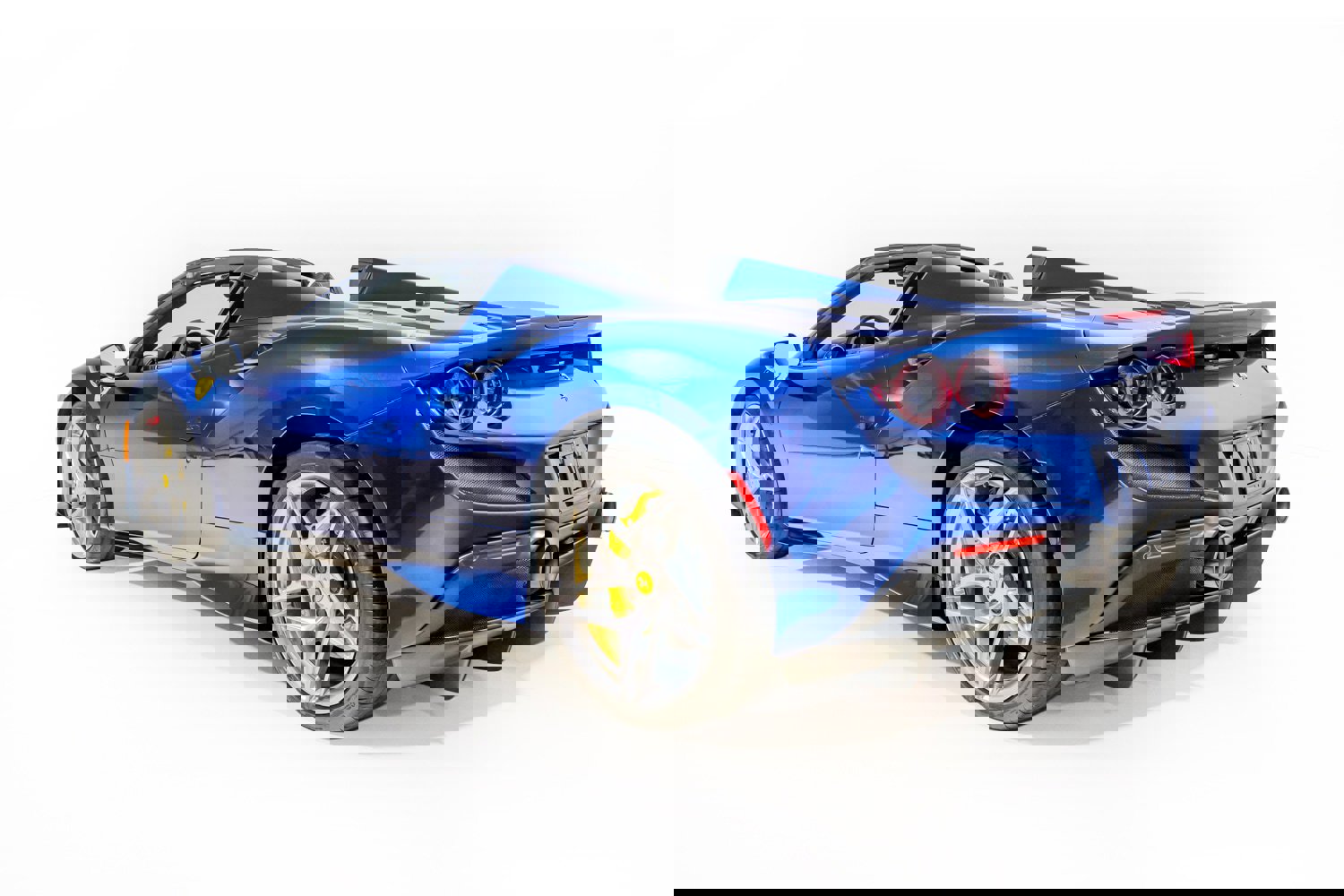 Used 2023 Ferrari F8 Tributo image 16