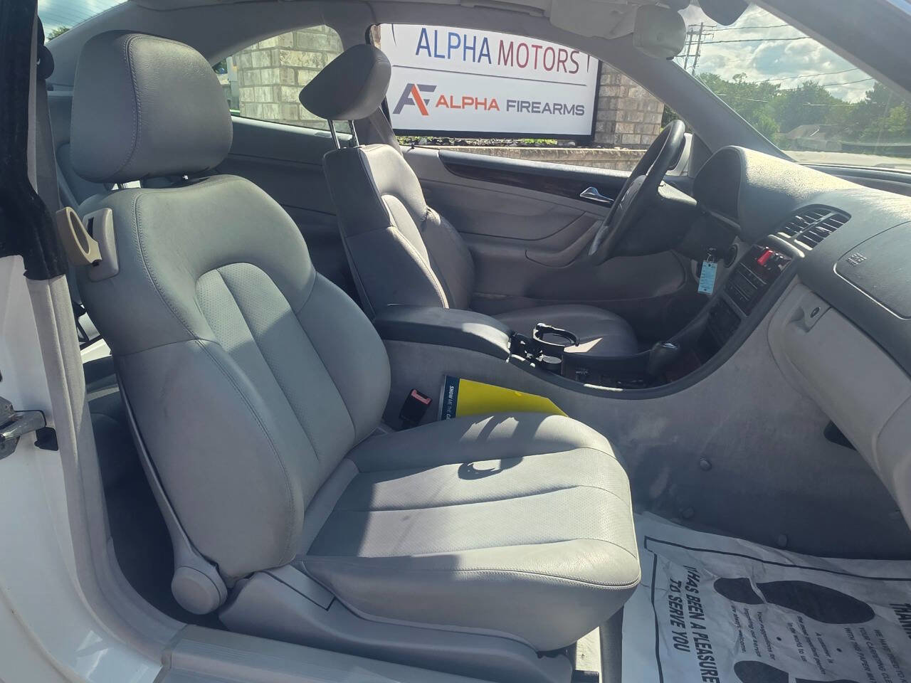 Used 2000 Mercedes-Benz CLK 320 Coupe image 9