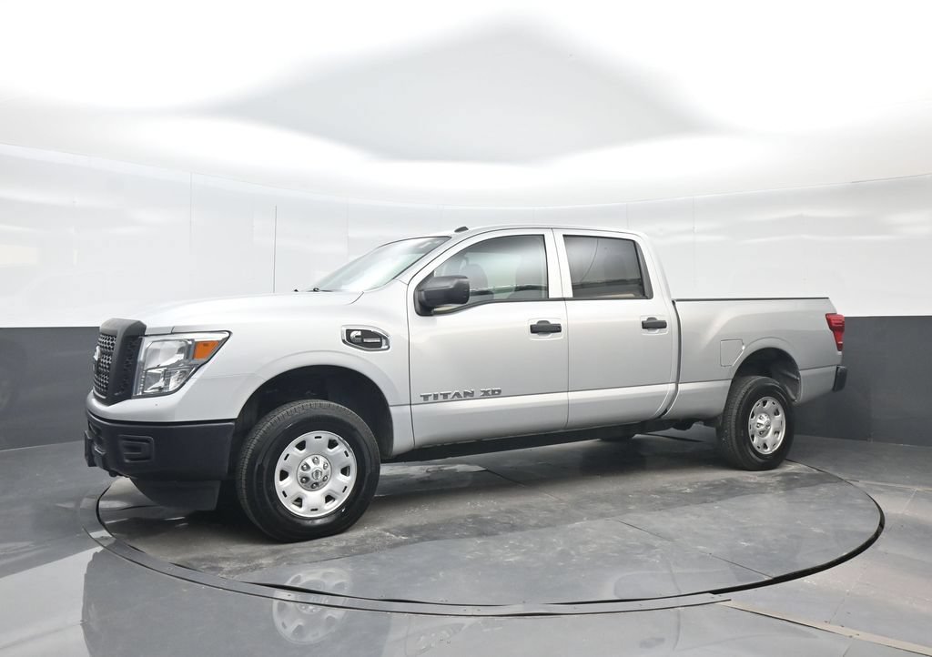Used 2019 Nissan Titan S AWD/4WD image 2