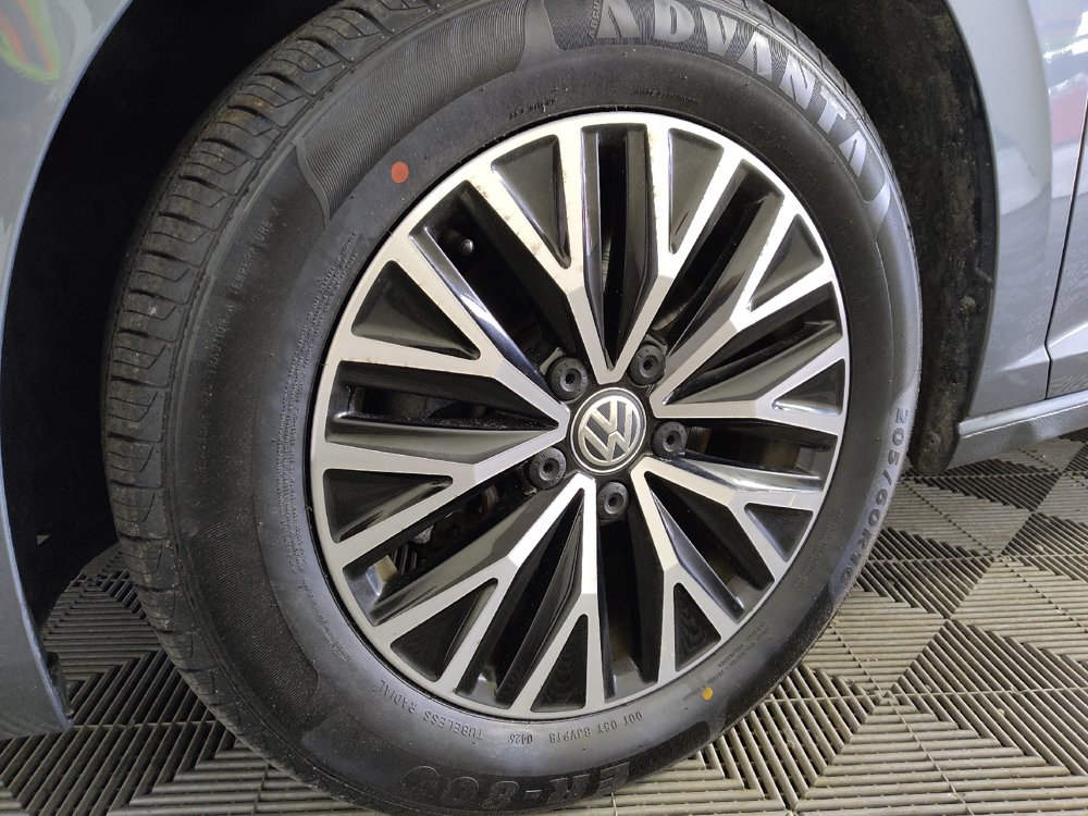 Used 2020 Volkswagen Jetta SE FWD image 31