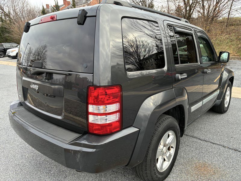 Used 2010 Jeep Liberty Sport w/ Popular Equipment Group image 6