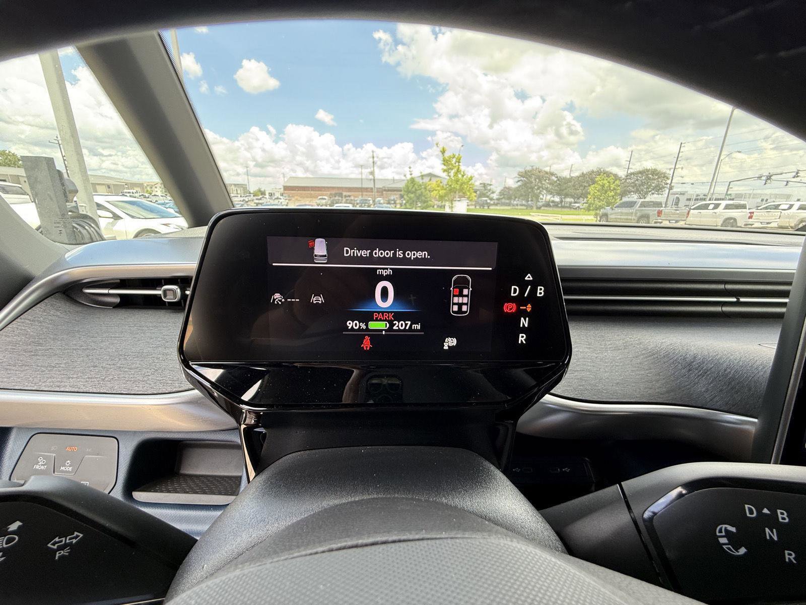 New 2025 Volkswagen ID. Buzz Pro S image 14