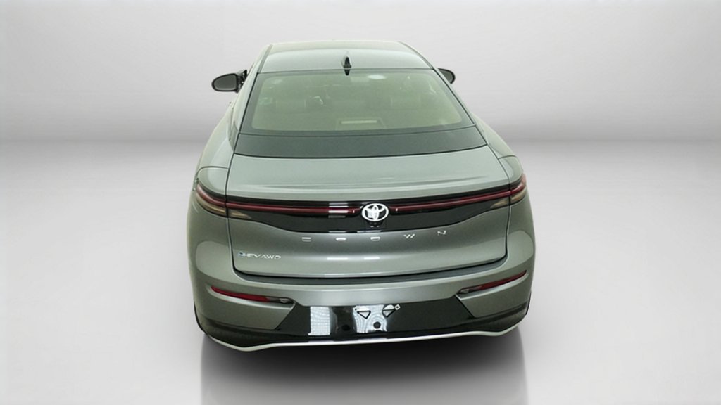 New 2027 Toyota Crown AWD/4WD image 10