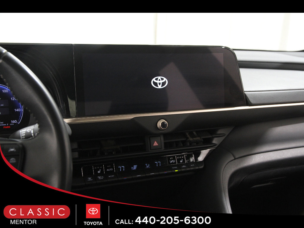 Certified 2024 Toyota Crown XLE AWD/4WD image 9