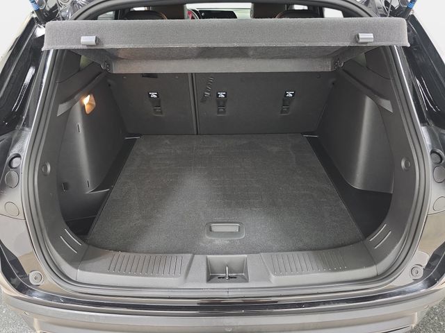 Used 2025 Chevrolet Trax RS w/ Driver Confidence Package FWD image 34
