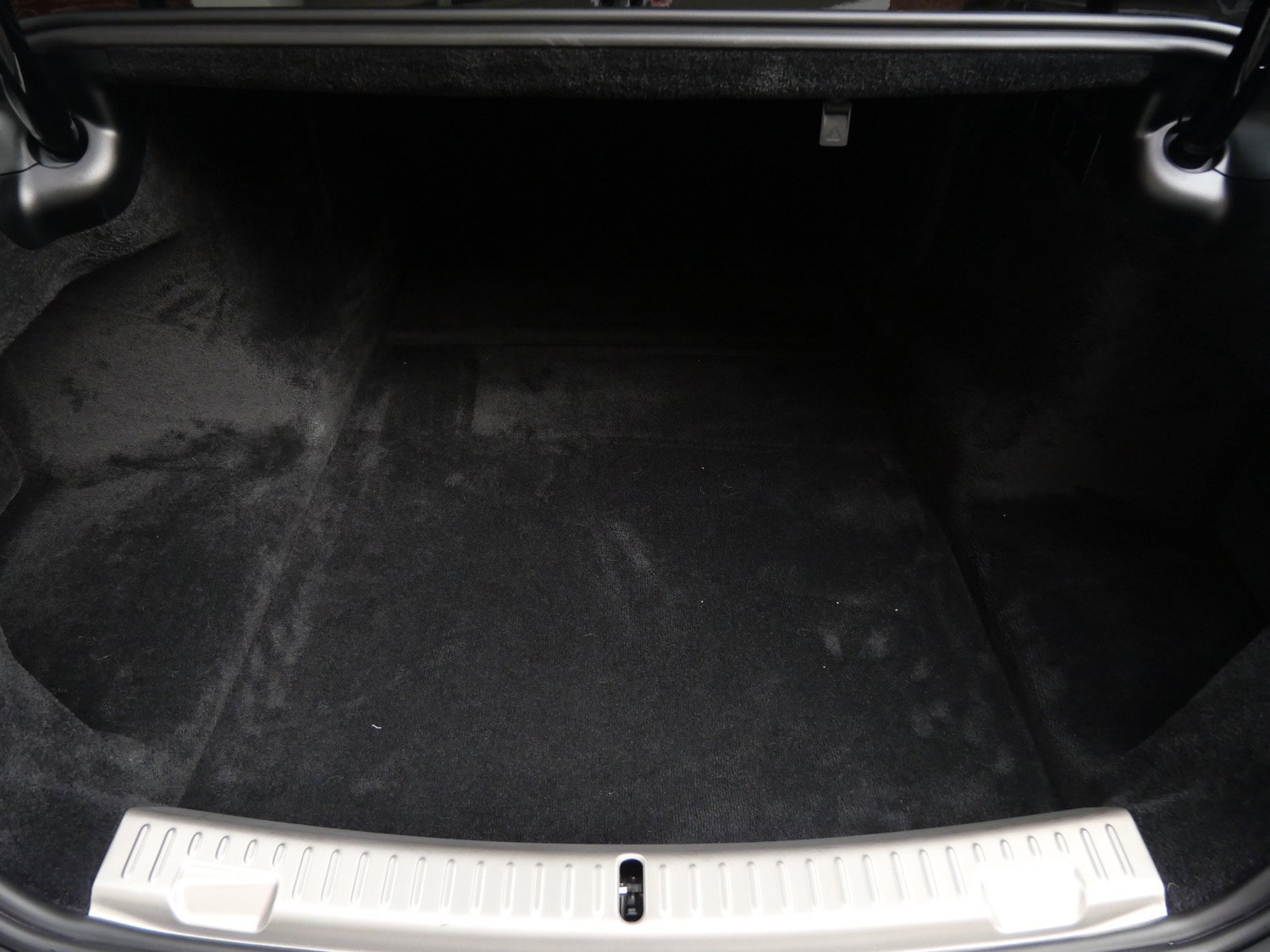 Used 2022 Rolls-Royce Ghost Black Badge image 32