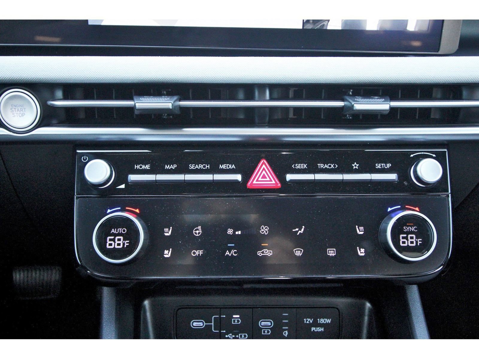 Certified 2025 Hyundai Santa Cruz Limited image 27