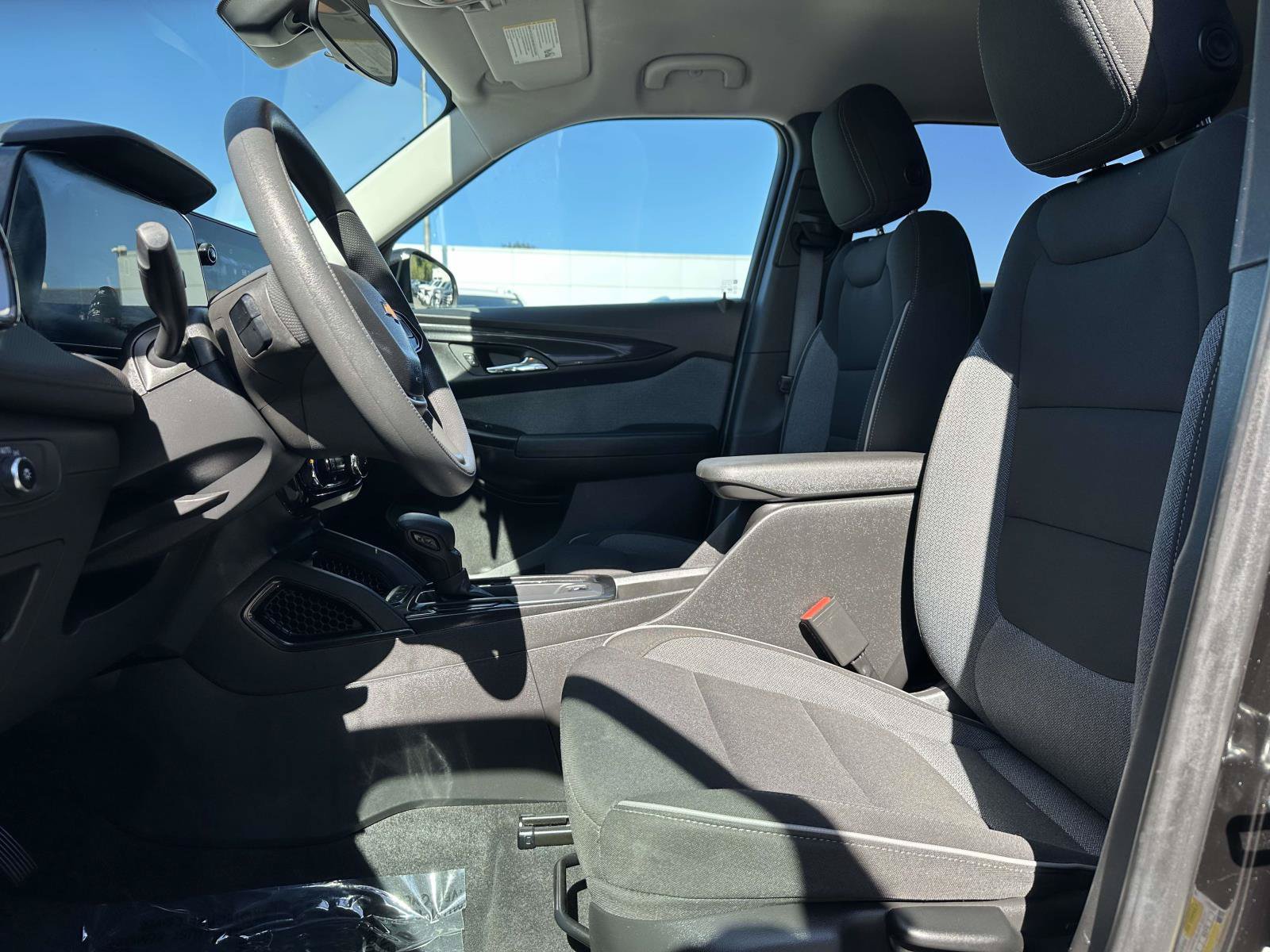 Used 2025 Chevrolet TrailBlazer LT AWD/4WD image 22
