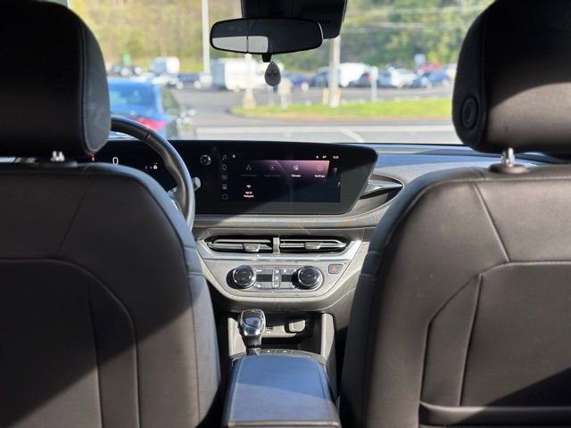 Used 2024 Buick Envista Preferred w/ Convenience I Package FWD image 59