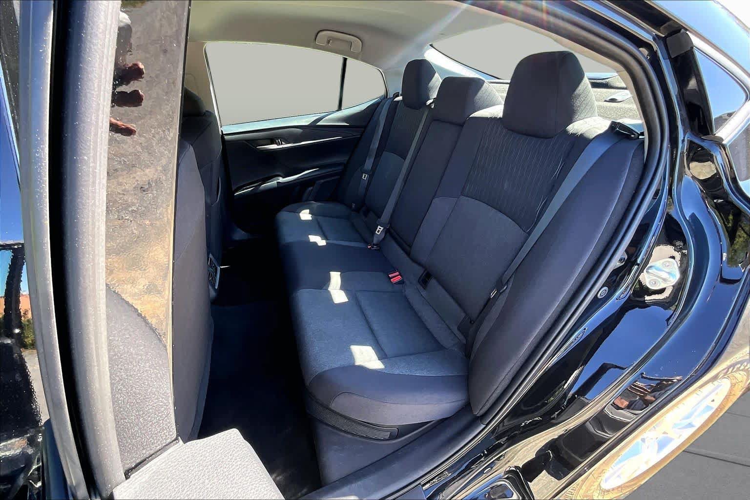 Used 2025 Toyota Camry LE FWD image 20