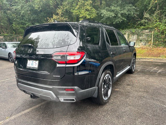 New 2026 Honda Pilot Touring image 4