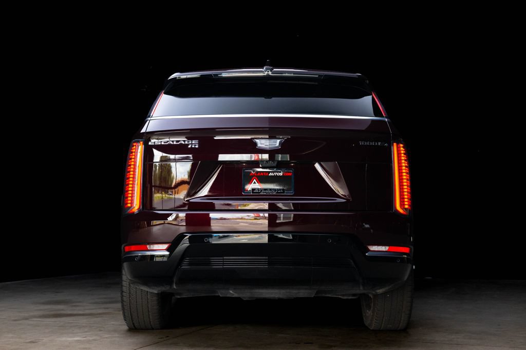 Used 2025 Cadillac Escalade IQ Luxury 2 w/ LPO, Premium Carpet Package AWD/4WD image 12