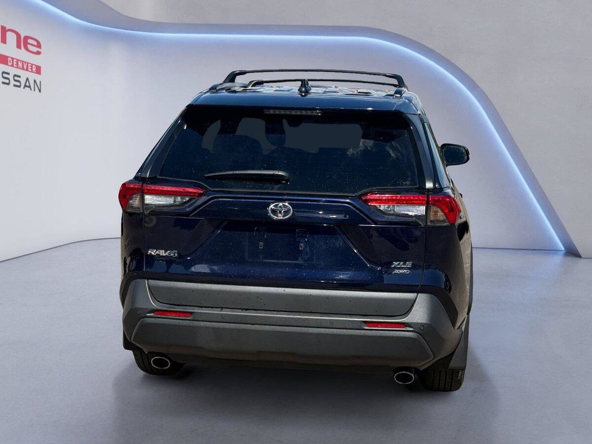 Used 2021 Toyota RAV4 XLE Premium AWD/4WD image 4