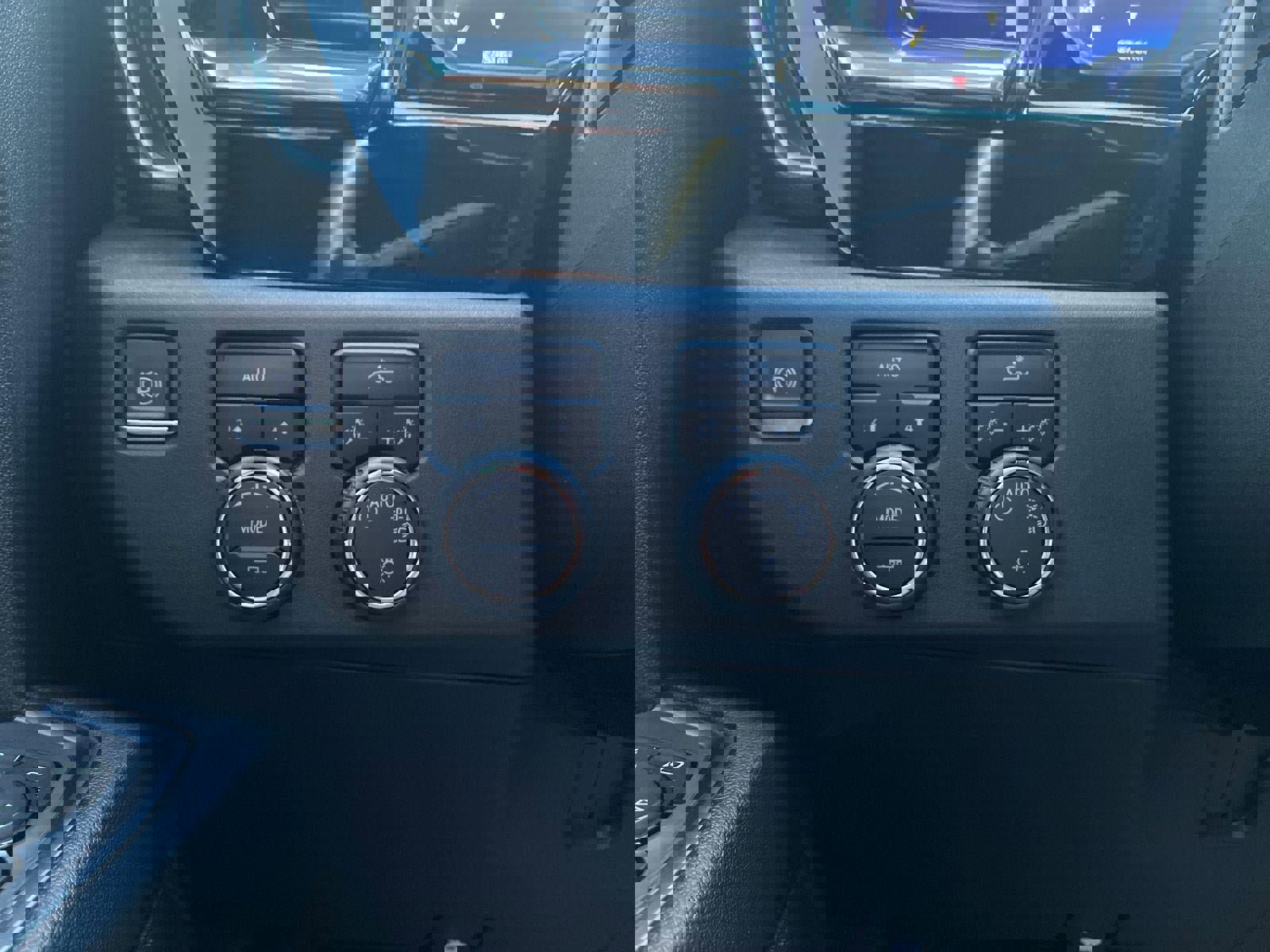 Certified 2024 Chevrolet Silverado 1500 LT image 10