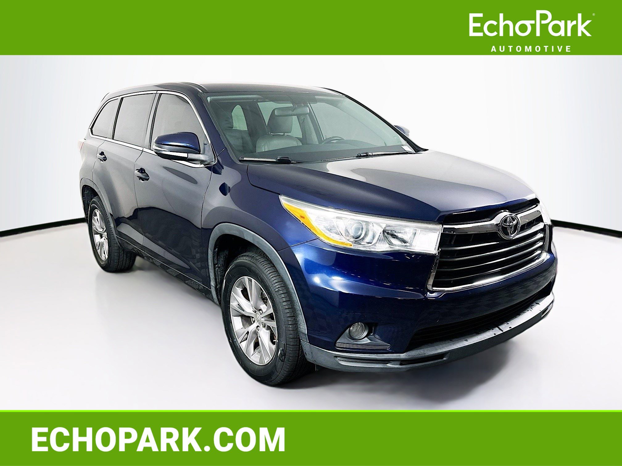 Used 2014 Toyota Highlander Plus FWD image 1