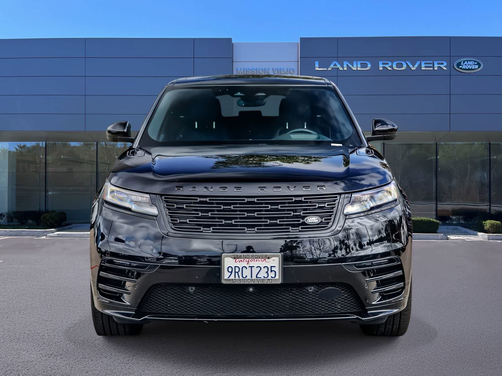 Used 2025 Land Rover Range Rover Velar Dynamic SE AWD/4WD image 2
