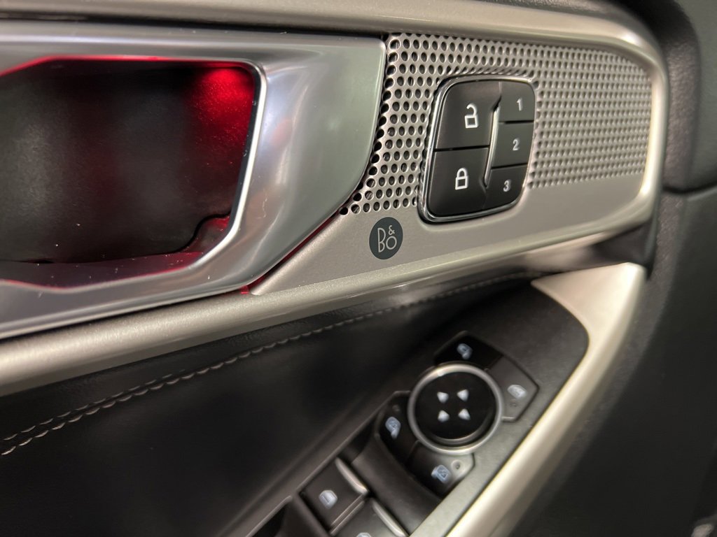 Certified 2023 Ford Explorer Limited w/ Hybrid Equipment Group 310A image 29