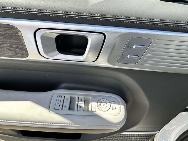 Used 2025 Hyundai Santa Fe Calligraphy FWD image 14