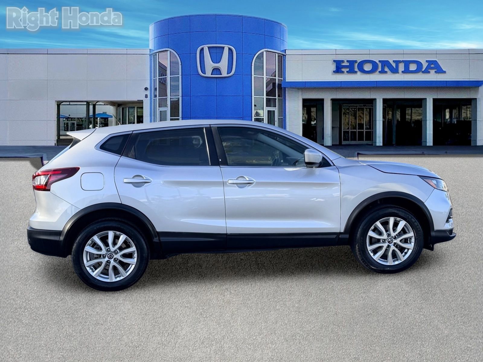 Used 2020 Nissan Rogue Sport S w/ Appearance Package FWD image 8