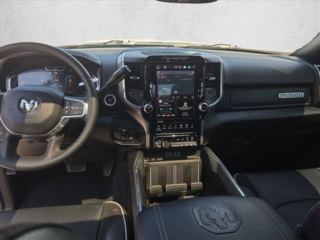 Used 2025 RAM 2500 Laramie AWD/4WD image 18