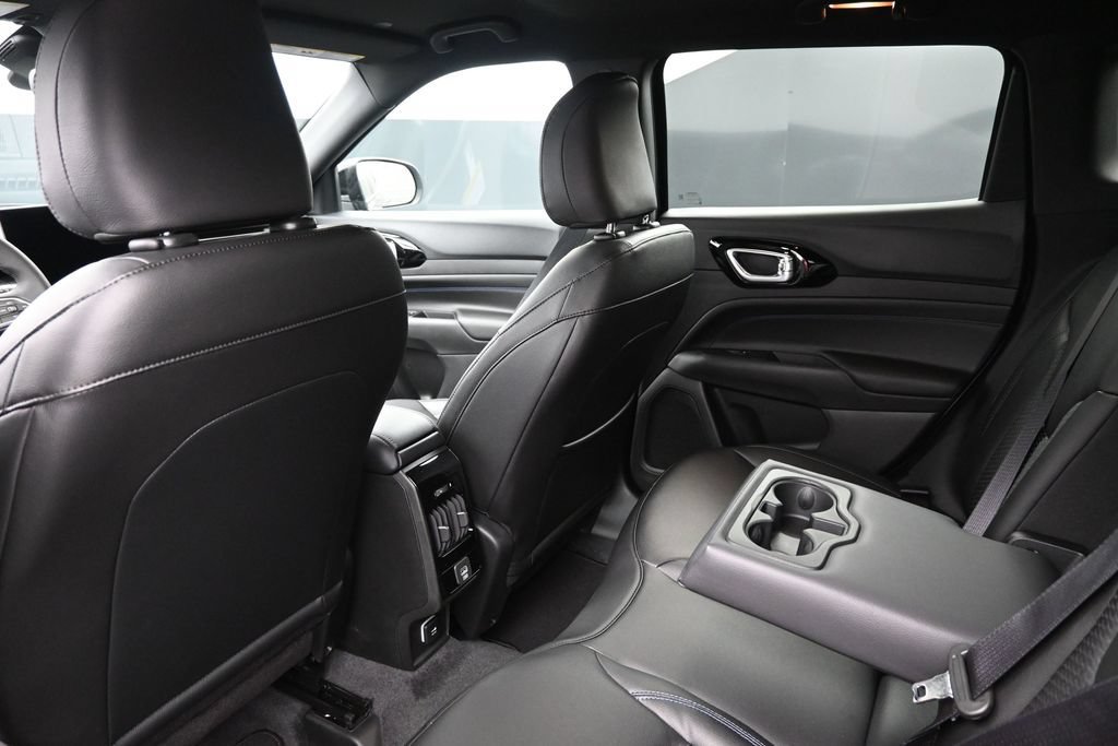 New 2026 Jeep Compass Latitude AWD/4WD image 22
