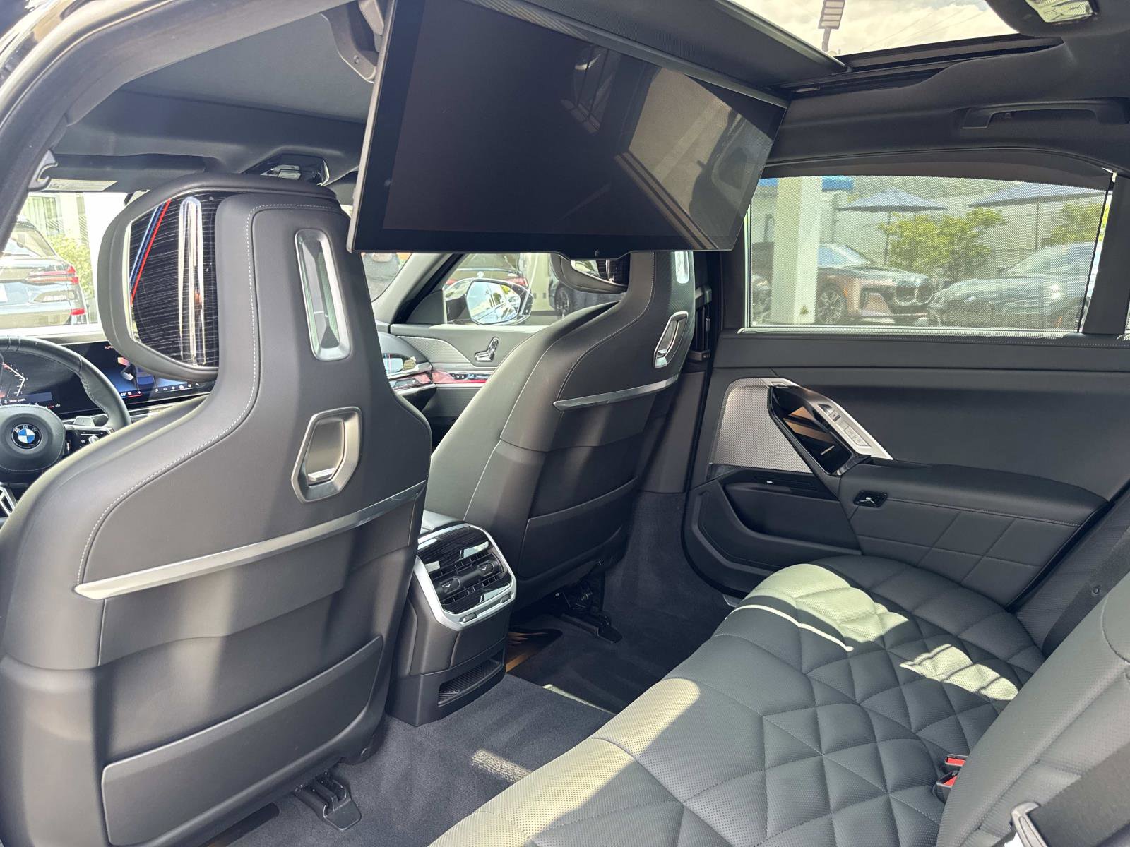 Certified 2024 BMW 740i w/ Premium Package RWD image 13