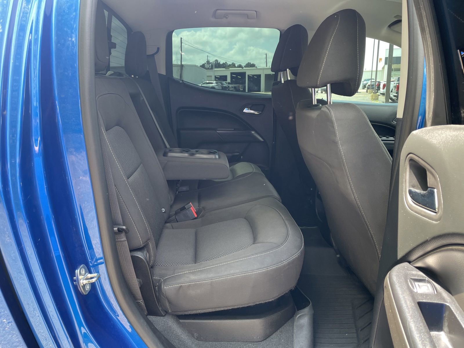 Used 2020 Chevrolet Colorado LT w/ Safety Package image 27