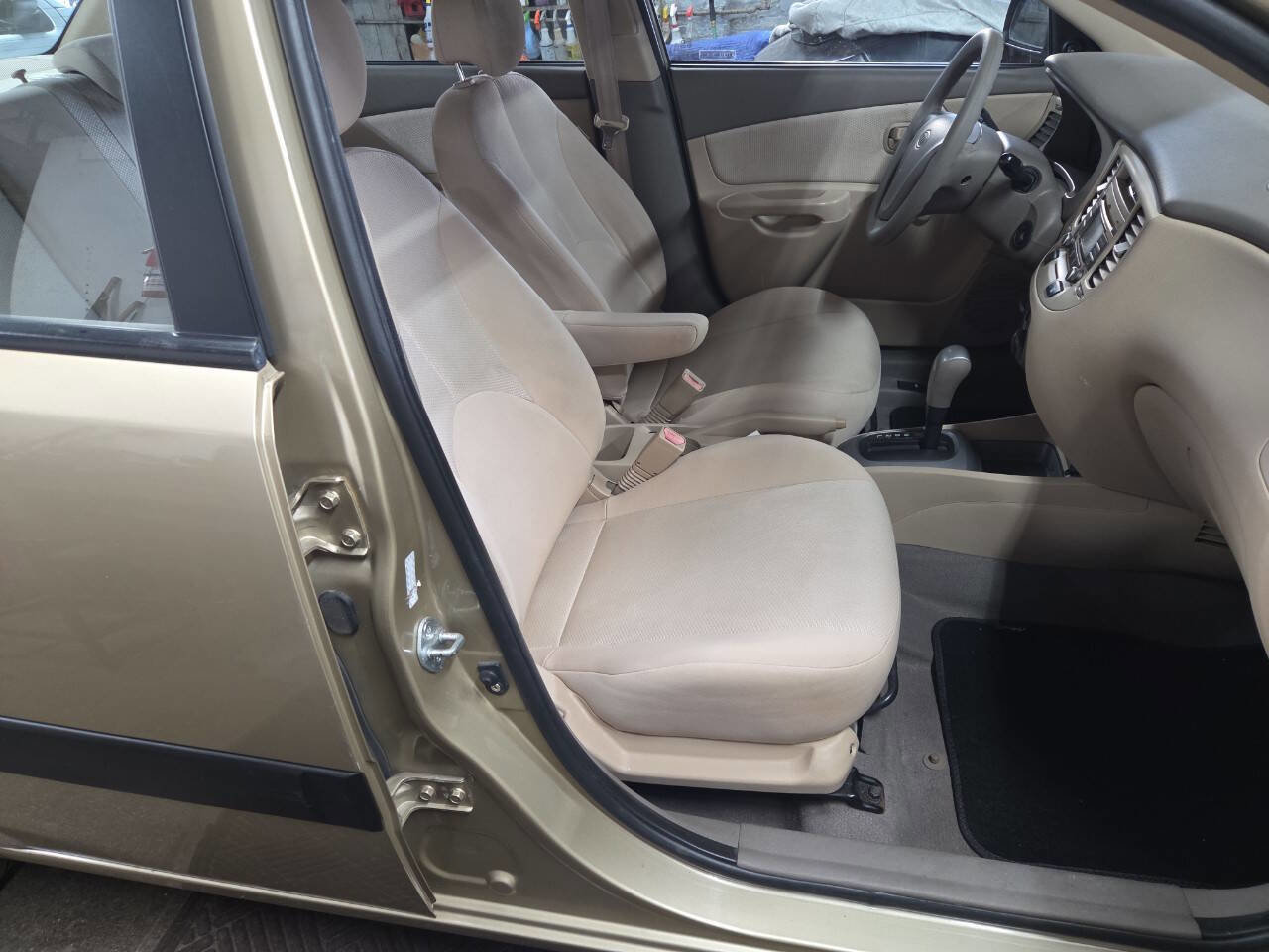 Used 2009 Kia Rio LX image 5