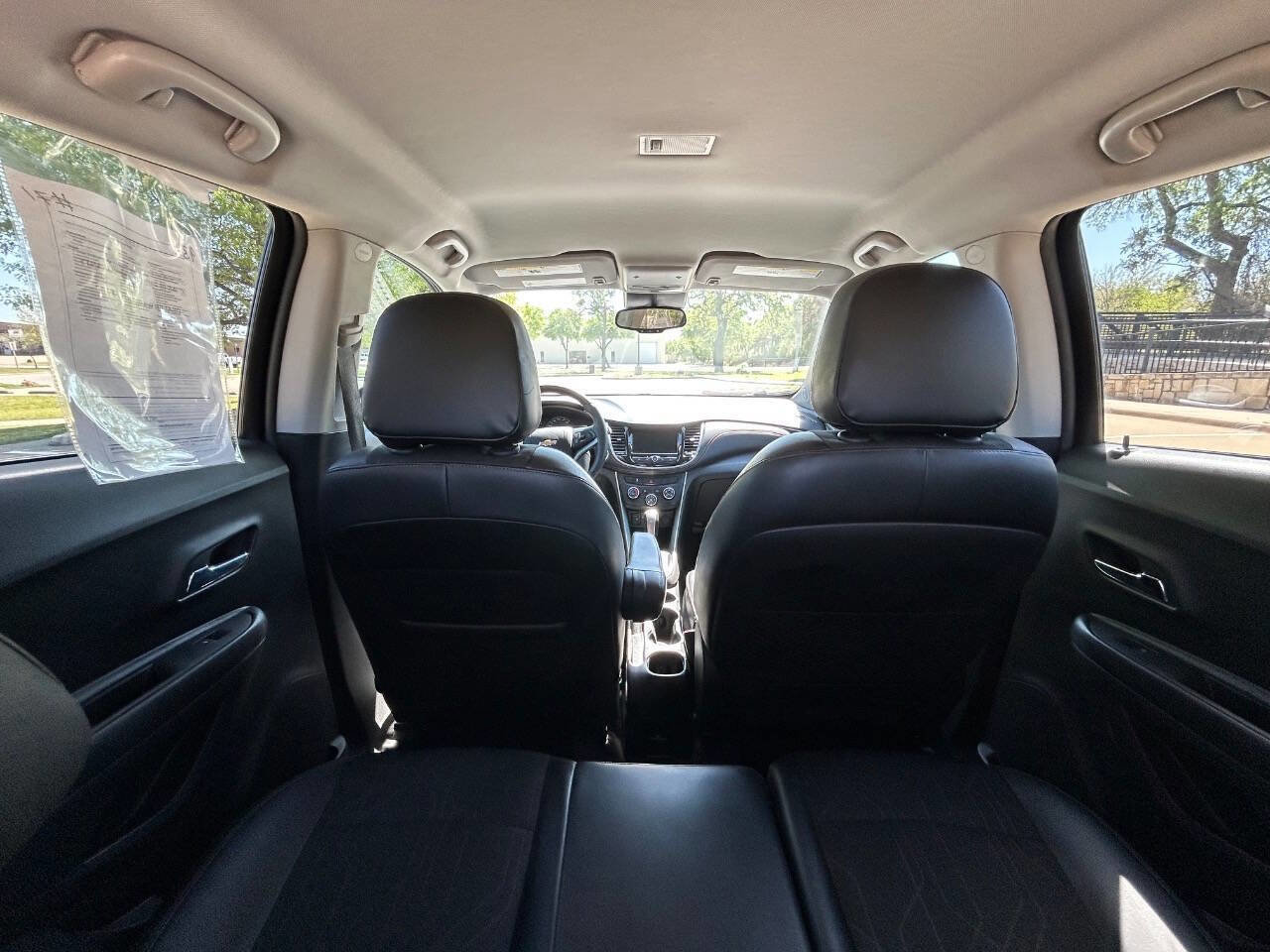 Used 2021 Chevrolet Trax LT w/ Driver Confidence Package image 14