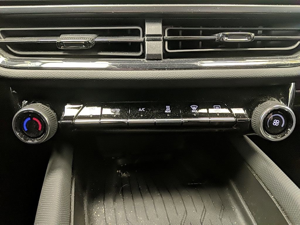 Used 2024 Chevrolet Equinox EV RS image 22