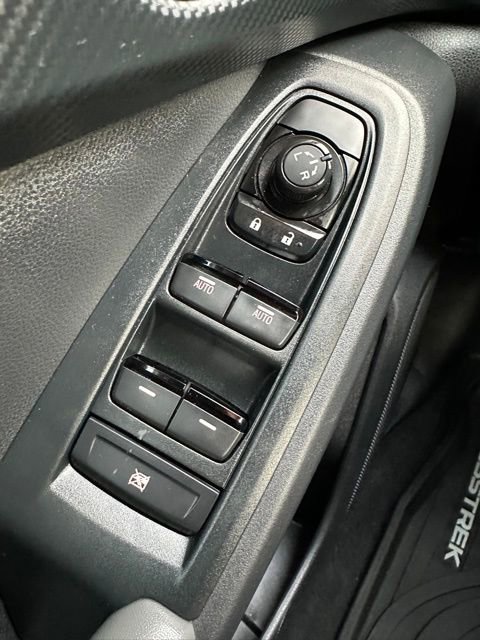 Used 2024 Subaru Crosstrek 2.0i Premium image 19