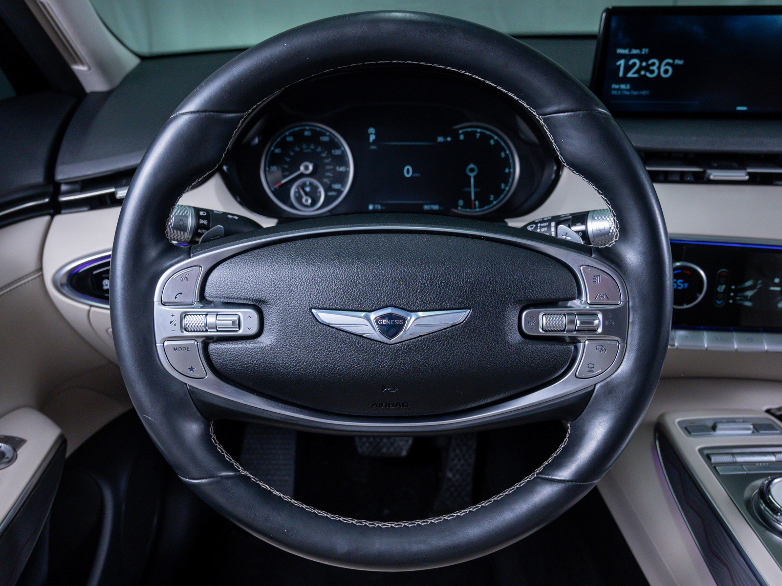 Used 2022 Genesis GV70 2.5T w/ Advanced Package image 15