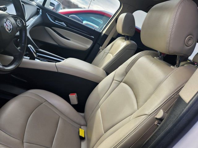 Used 2020 Buick Enclave Premium w/ Sun and Sites Package image 14