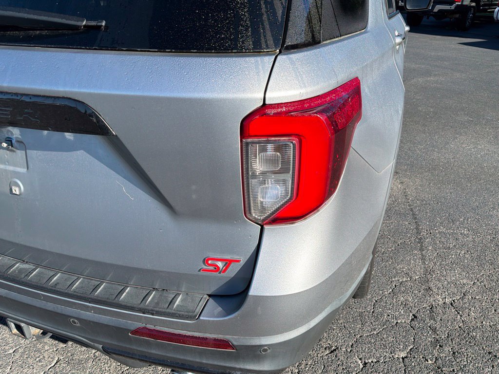 Used 2020 Ford Explorer ST w/ ST Street Pack AWD/4WD image 24