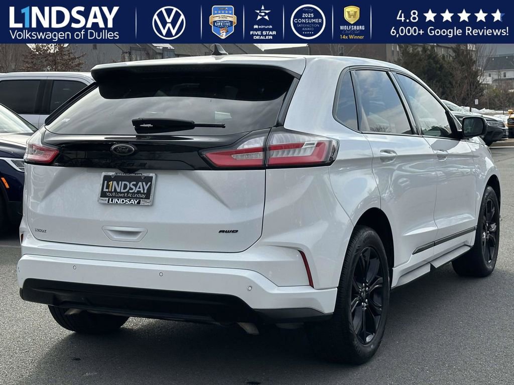 Used 2024 Ford Edge SE w/ Black Appearance Package image 6