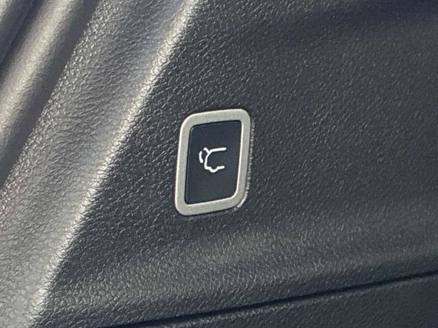 New 2026 Chrysler Pacifica Limited w/ S Appearance Package image 6