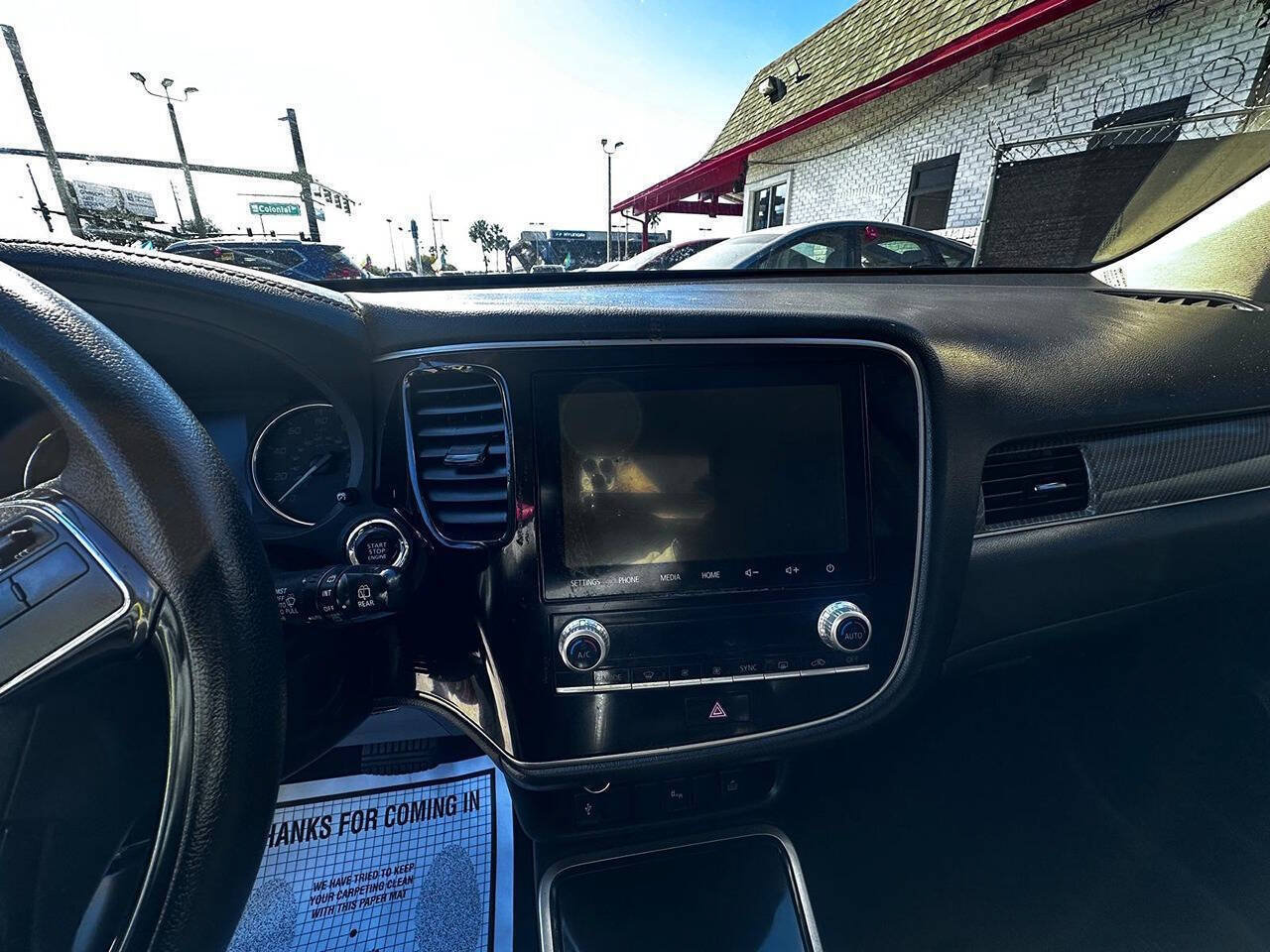Used 2020 Mitsubishi Outlander SE FWD image 10