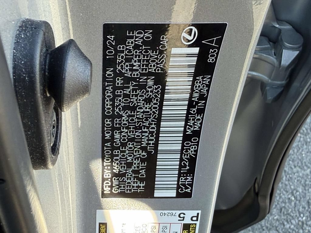 Used 2025 Lexus UX 300h AWD w/ Accessory Package (Z1) image 31