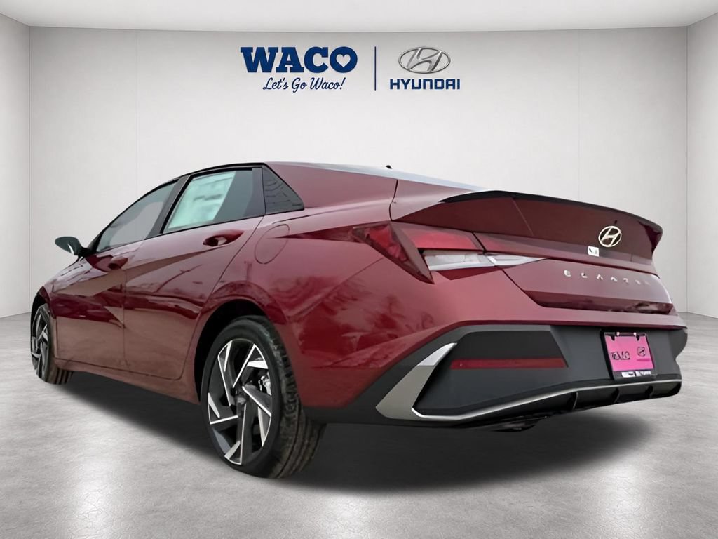 Used 2025 Hyundai Elantra Sport FWD image 9