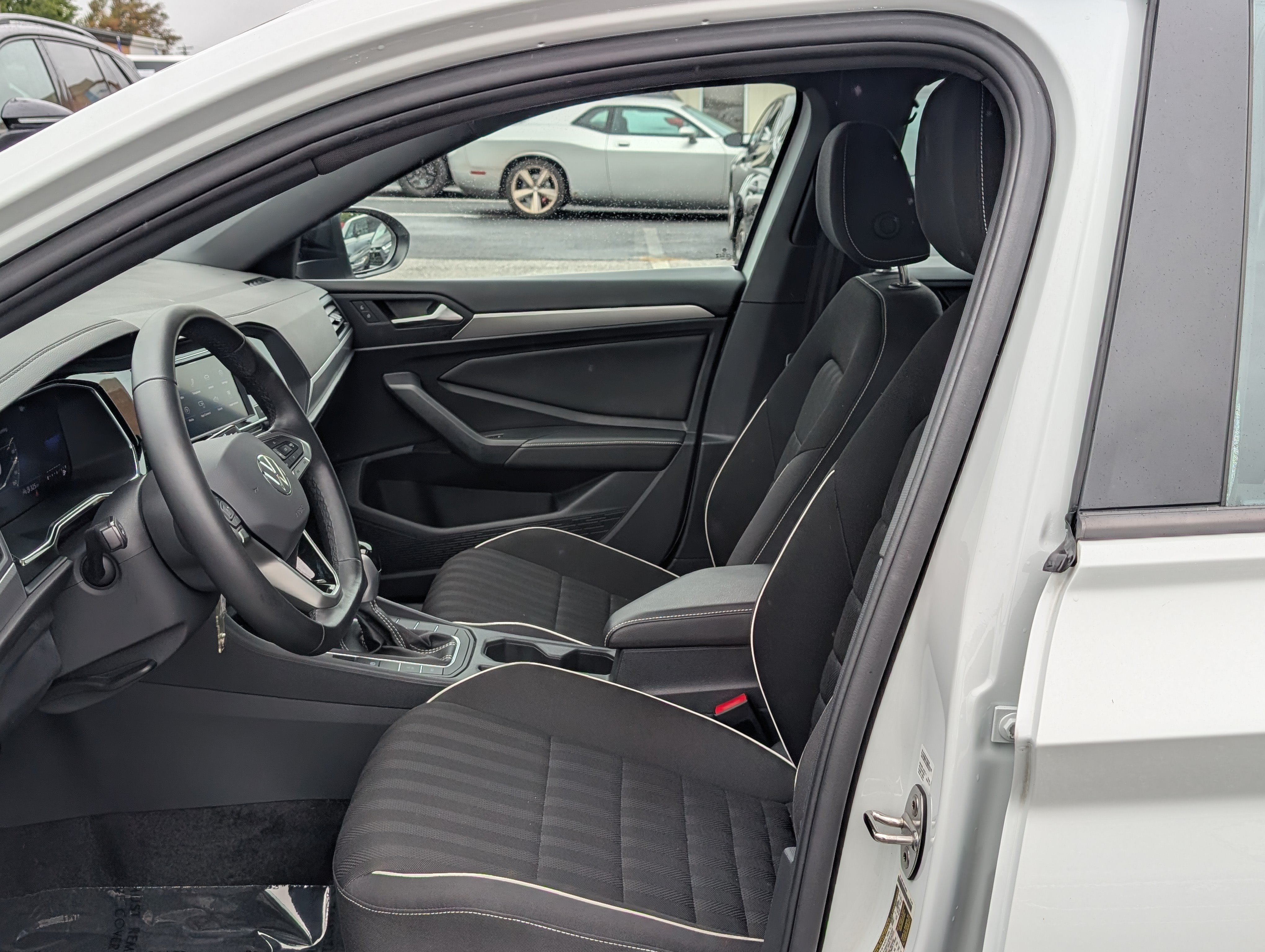 Used 2024 Volkswagen Jetta Sport FWD image 15