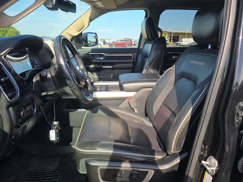Used 2019 RAM 1500 Laramie AWD/4WD image 5