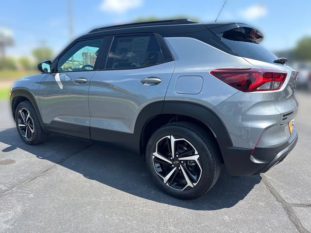 Used 2023 Chevrolet TrailBlazer RS w/ Sun and Liftgate Package AWD/4WD image 3