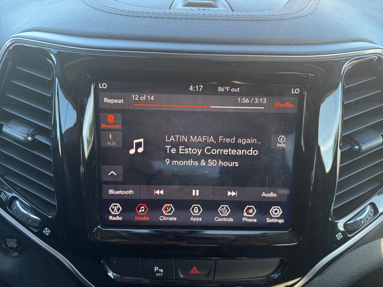 Used 2019 Jeep Cherokee Limited AWD/4WD image 12