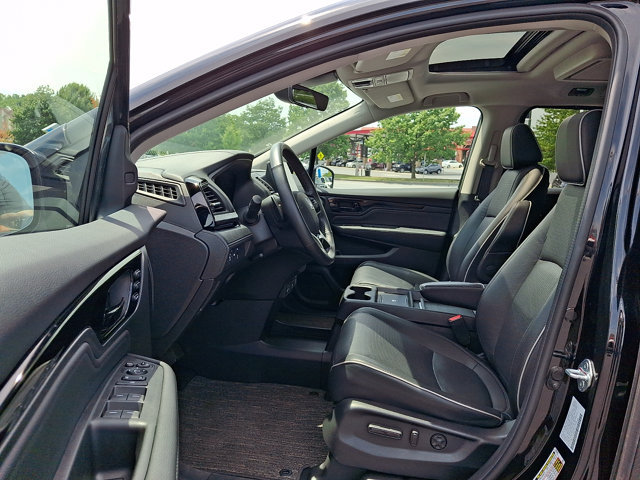 Certified 2025 Honda Odyssey Elite image 17