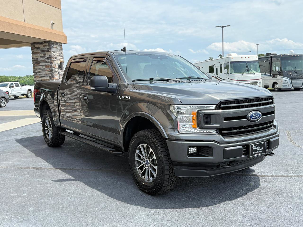 Used 2019 Ford F150 XLT w/ Equipment Group 302A Luxury AWD/4WD image 6