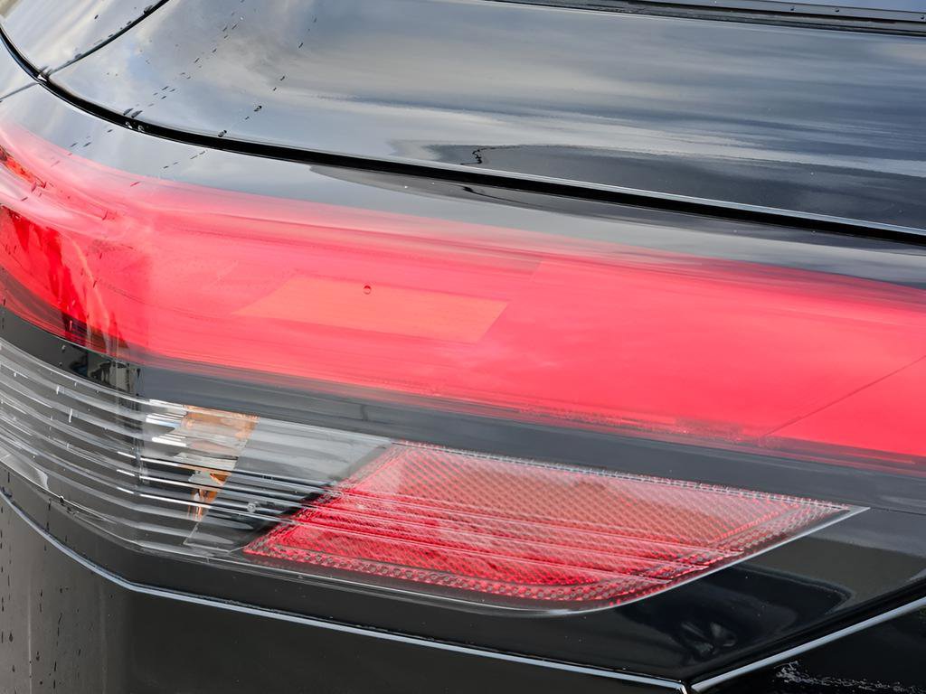 Used 2024 Nissan Pathfinder Platinum image 12