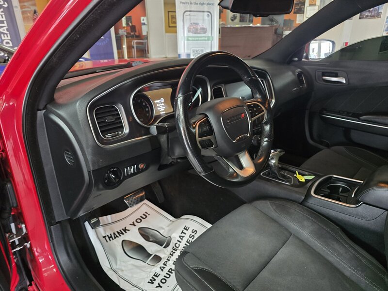 Used 2018 Dodge Charger R/T RWD image 8